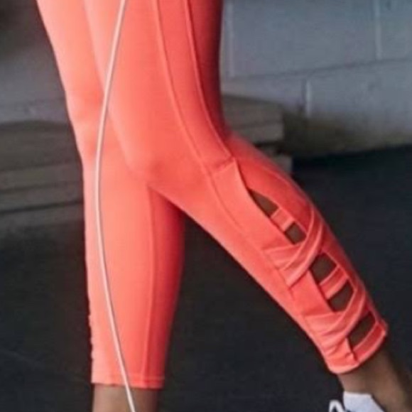 FREE PEOPLE Very Prairie FREE PEOPLE Movement Leggings - Picture 6 of 9